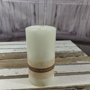 Illuminations Scented Candle White Blossom Pillar Ivory Aromatherapy‎ 100-hours